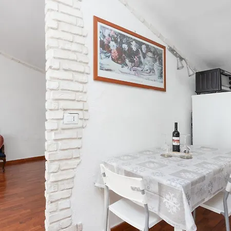 Loft Rossetti Lejlighed *